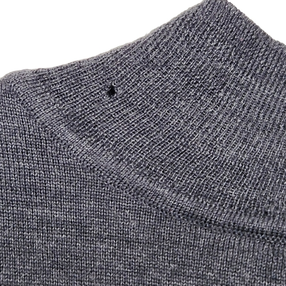 St. John Wool Sweater Short Sleeve Charcoal Gray, Size Large - Picture 15 of 16